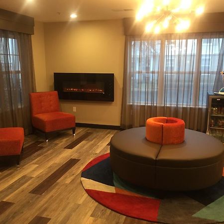 Hawthorn Suites By Wyndham Louisville North Джеферсънвил Екстериор снимка