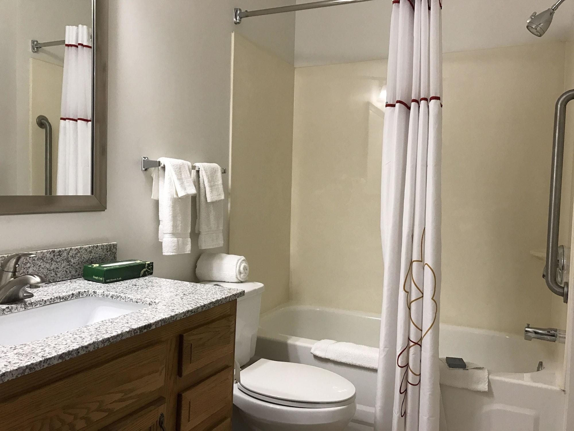 Hawthorn Suites By Wyndham Louisville North Джеферсънвил Екстериор снимка