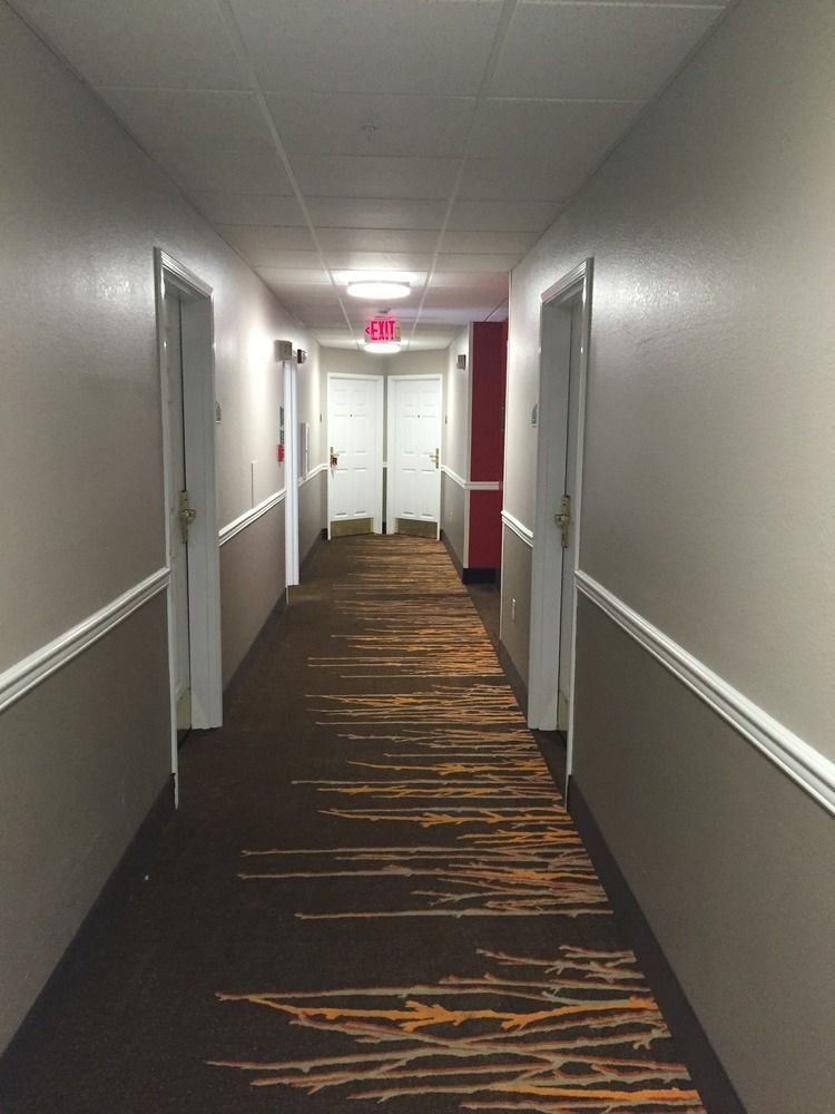 Hawthorn Suites By Wyndham Louisville North Джеферсънвил Екстериор снимка