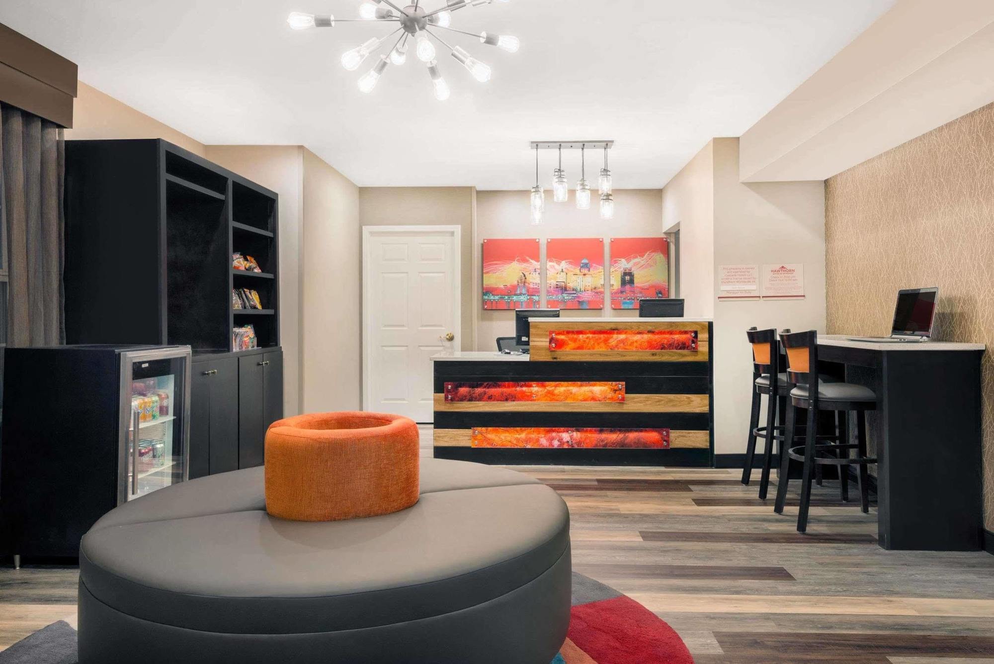 Hawthorn Suites By Wyndham Louisville North Джеферсънвил Екстериор снимка